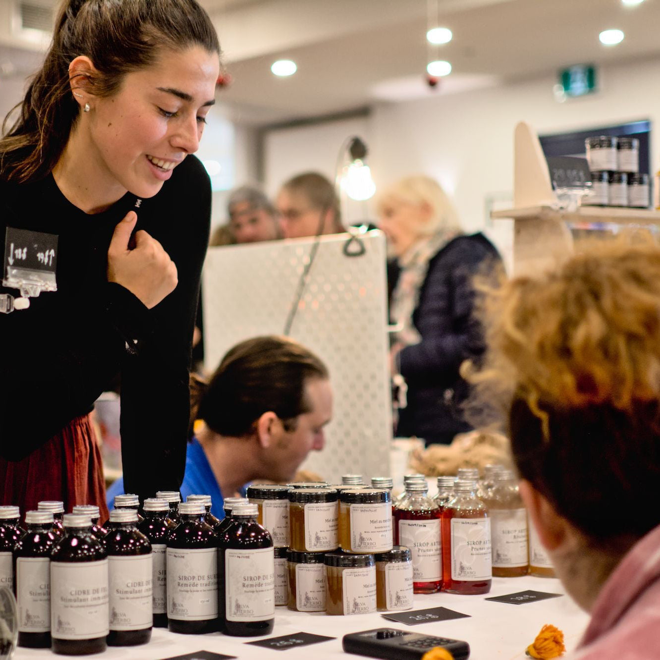 Cinq raisons qui font de toi un.e super-héros quand tu fais tes emplettes au marché