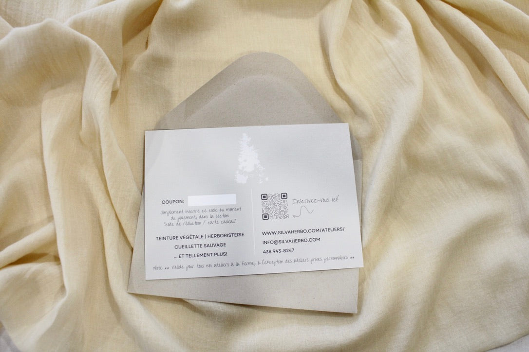 Carte cadeau sur un atelier